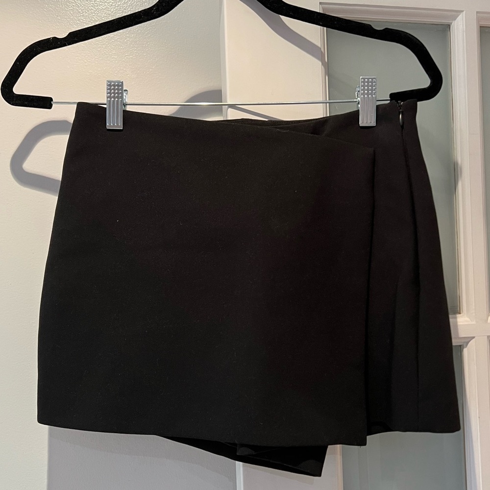Zara Black Skort